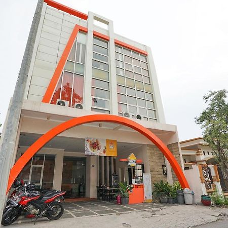 Oyo 450 Semampir Residence Surabaya Eksteriør bilde