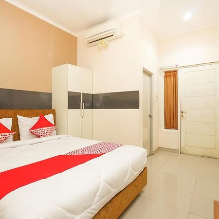 Oyo 450 Semampir Residence Surabaya Eksteriør bilde